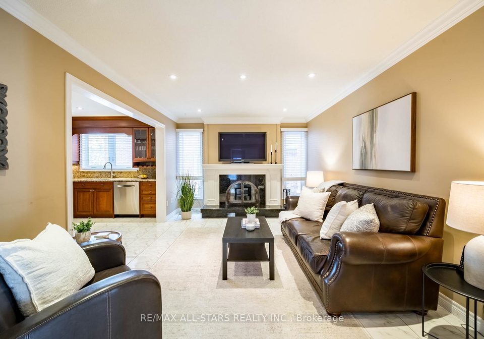 148-major-buttons-drive-markham-ontario-n12719704