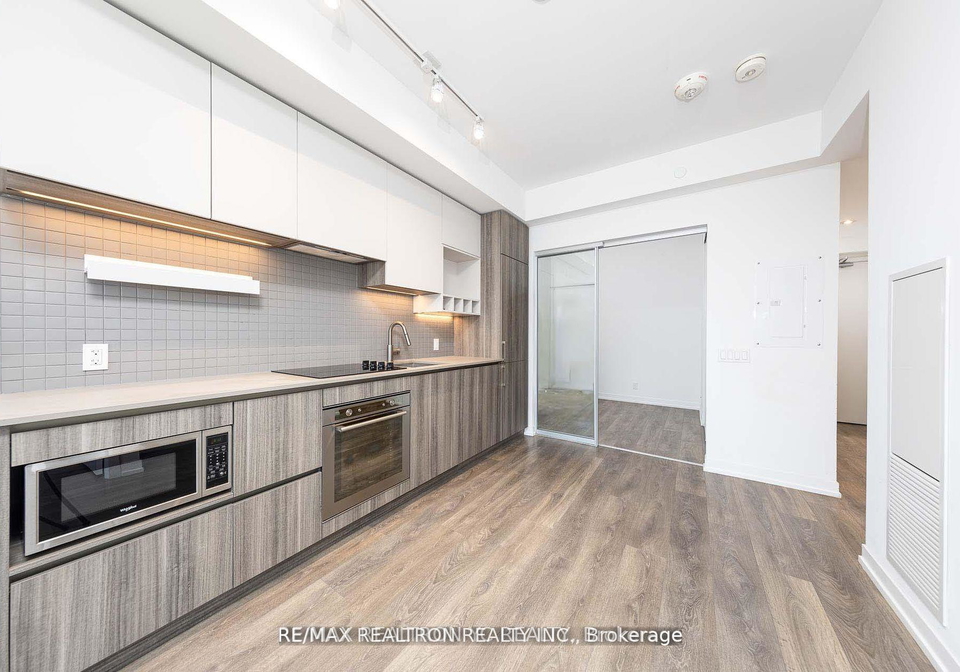 5-buttermill-avenue-vaughan-ontario-n12720568