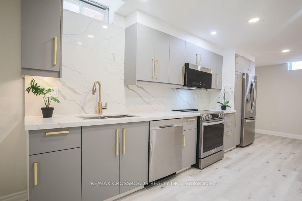 87-woodriver-street-richmond-hill-ontario-n12720812