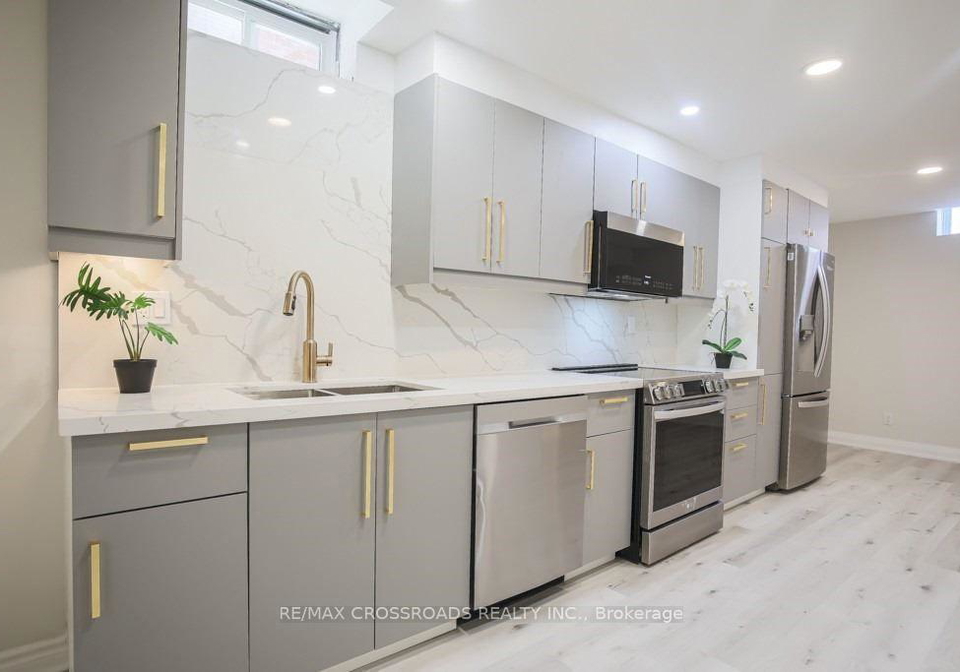 87-woodriver-street-richmond-hill-ontario-n12720812