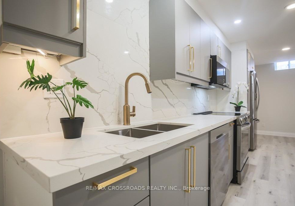 87-woodriver-street-richmond-hill-ontario-n12720812