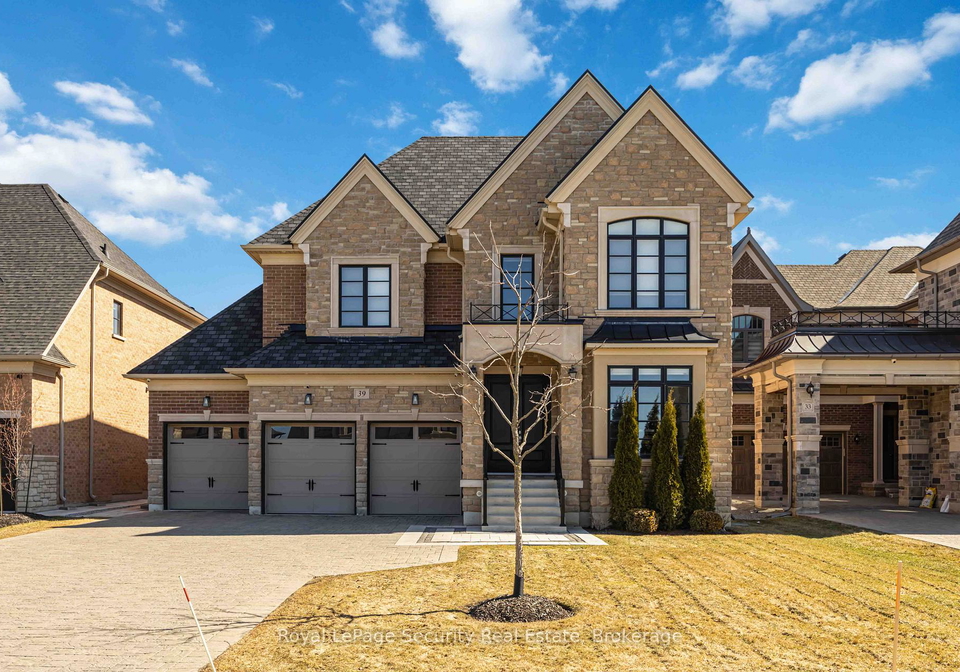 39-endless-circle-vaughan-ontario-n12722590