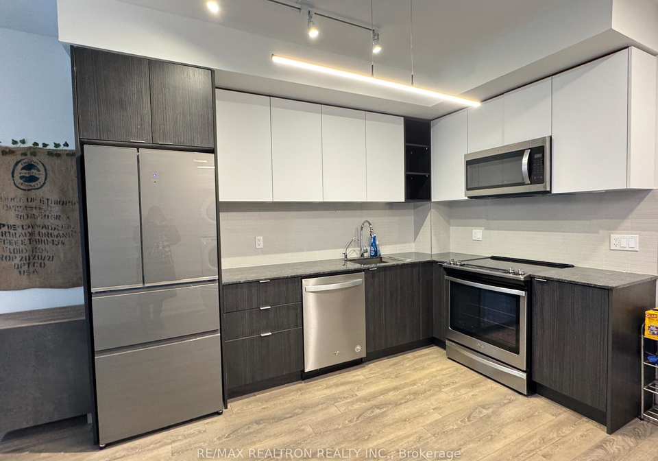 100-eagle-rock-way-vaughan-ontario-n12722866