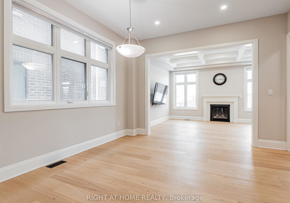 14-berczy-manor-crescent-markham-ontario-n12724376