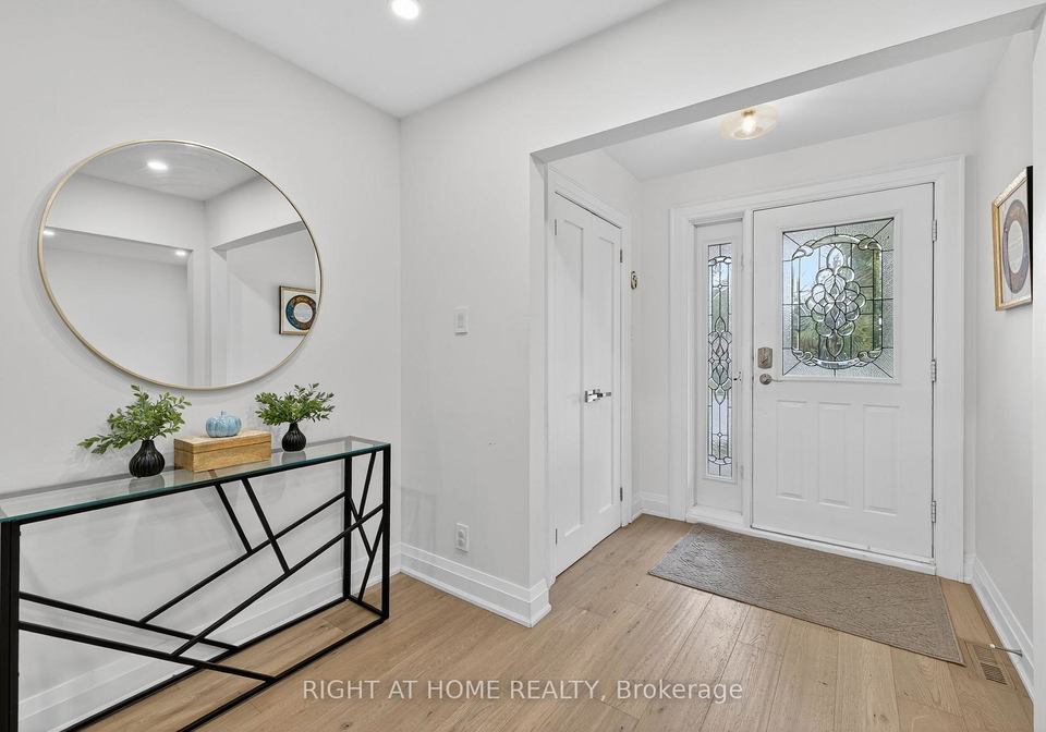 16-mayvern-crescent-richmond-hill-ontario-n12724620