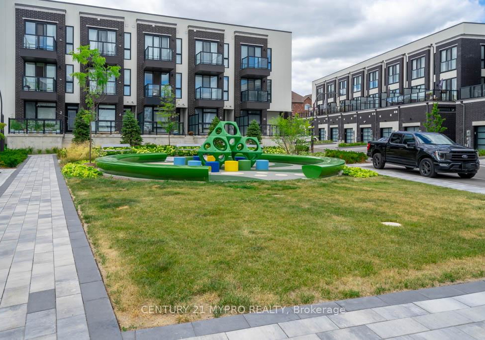 1-climo-lane-markham-ontario-n12726928