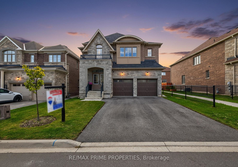 32-frederick-taylor-way-east-gwillimbury-ontario-n12728414