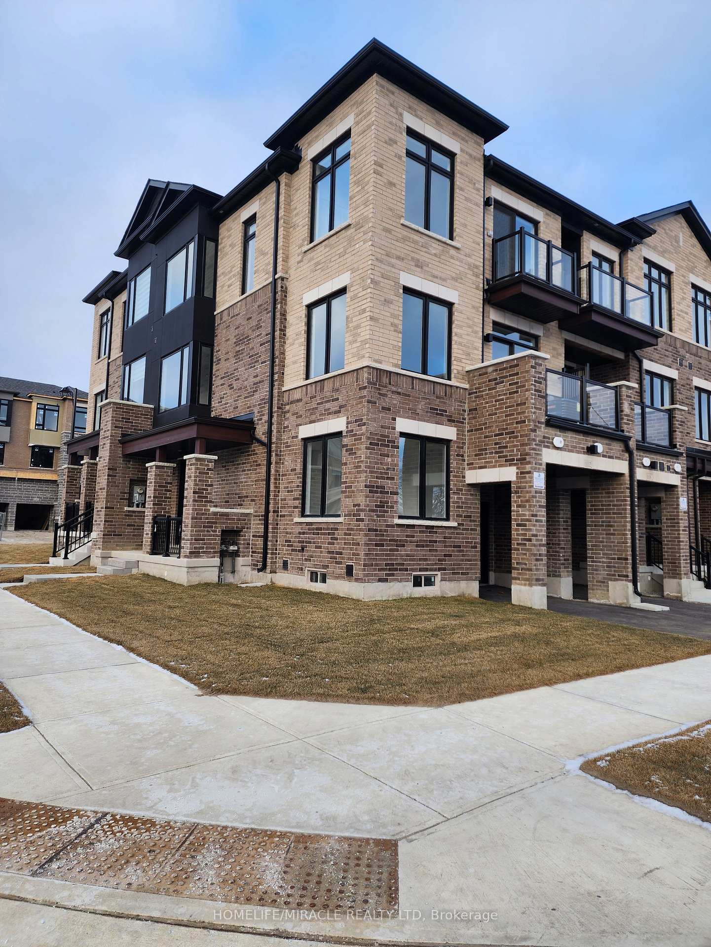 102-thule-street-vaughan-ontario-n12728652