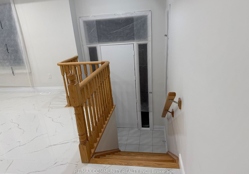 387-tennant-circle-vaughan-ontario-n12728922