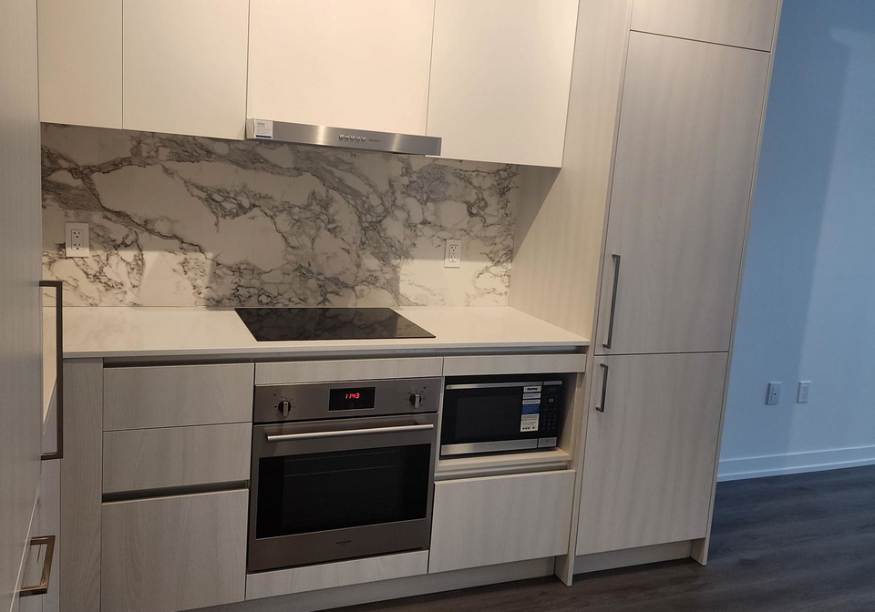 225-commerce-street-vaughan-ontario-n12735006