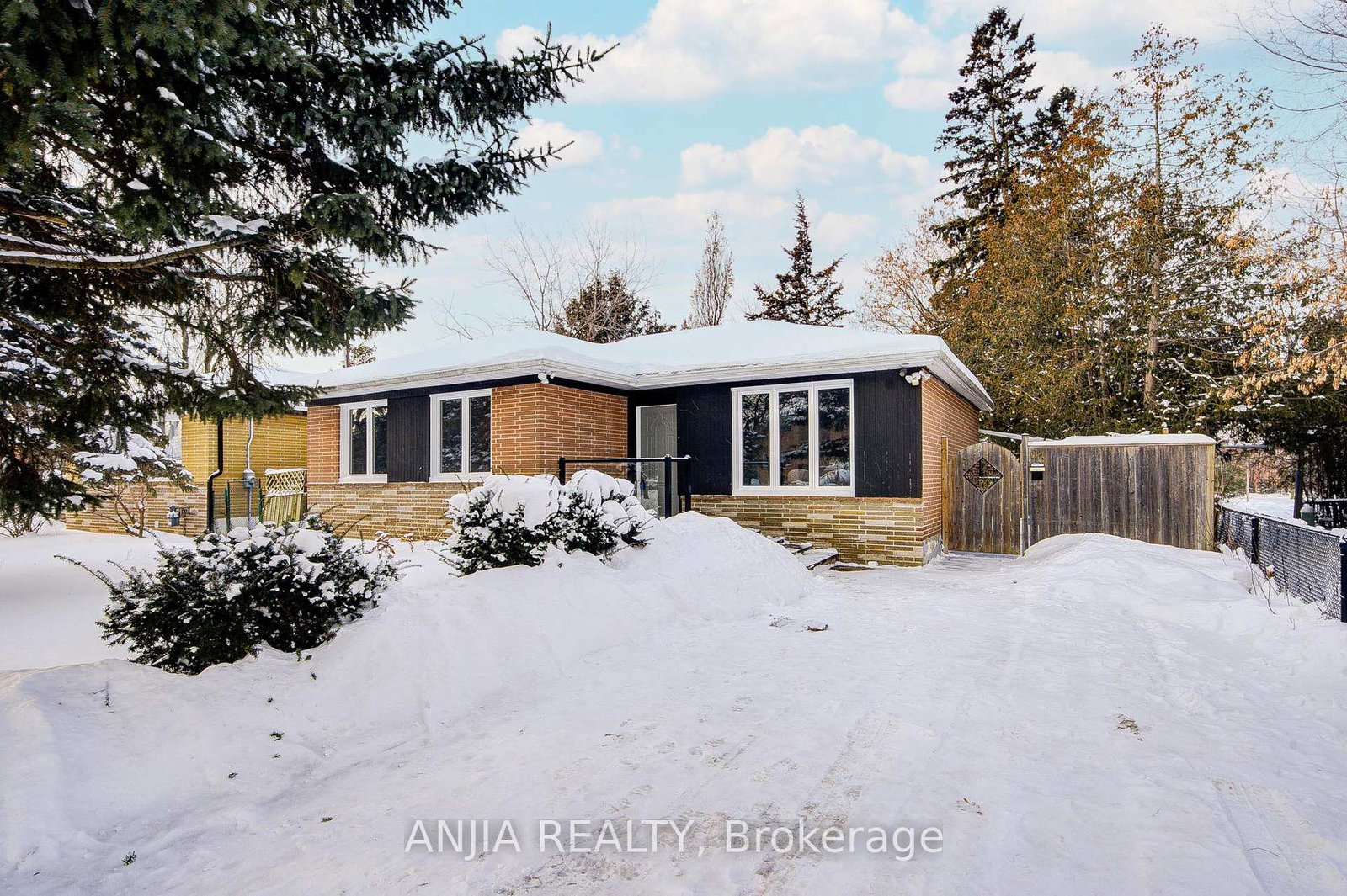 63-rockport-crescent-richmond-hill-ontario-n12735482