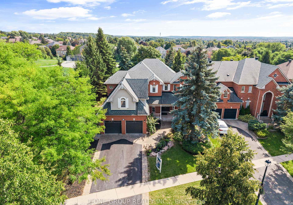 1022-ivsbridge-boulevard-newmarket-ontario-n12736492