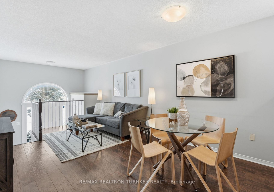 78-clearmeadow-boulevard-newmarket-ontario-n12736892