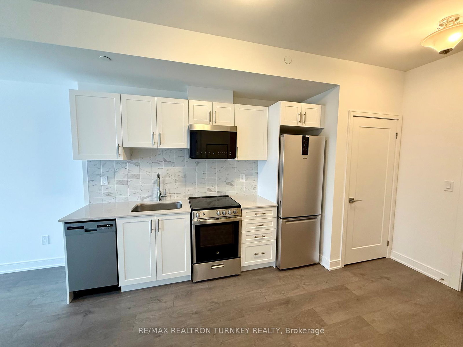 705-davis-drive-newmarket-ontario-n12737350
