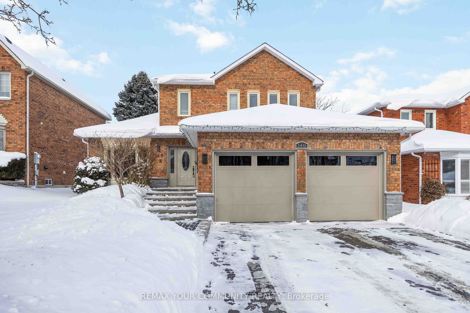140-heathwood-heights-drive-aurora-ontario-n12737572