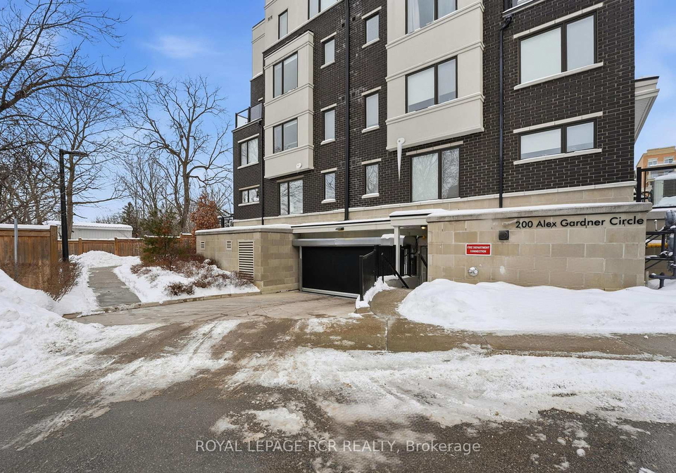 200-alex-gardner-circle-aurora-ontario-n12739178