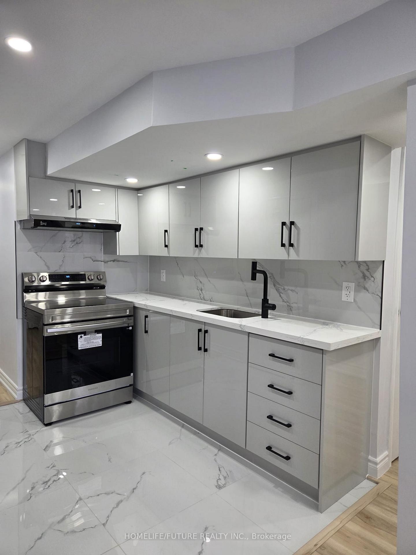 128-sophia-road-markham-ontario-n12739530