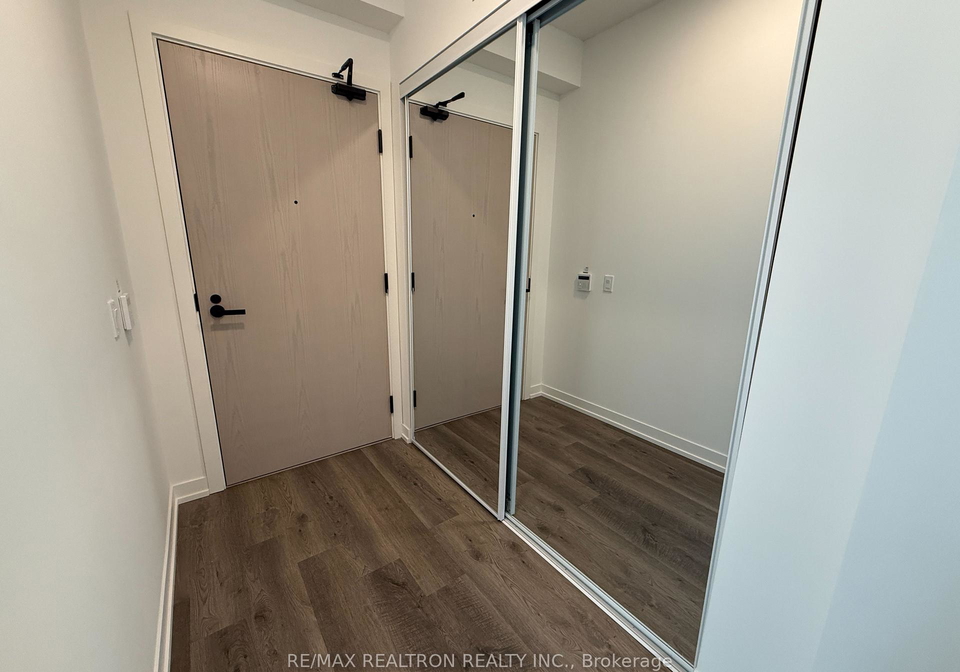 8-interchange-way-vaughan-ontario-n12741194