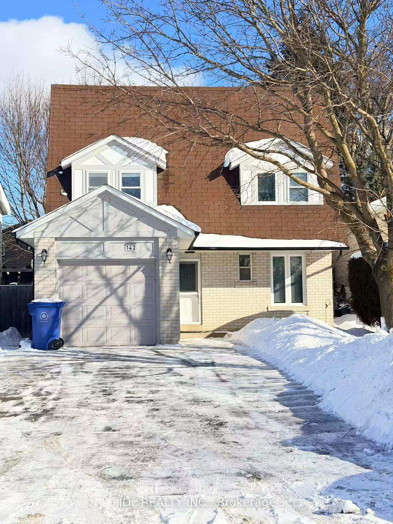 142-armitage-drive-newmarket-ontario-n12741502