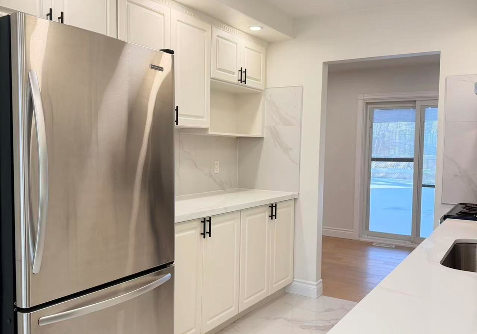 142-armitage-drive-newmarket-ontario-n12741502