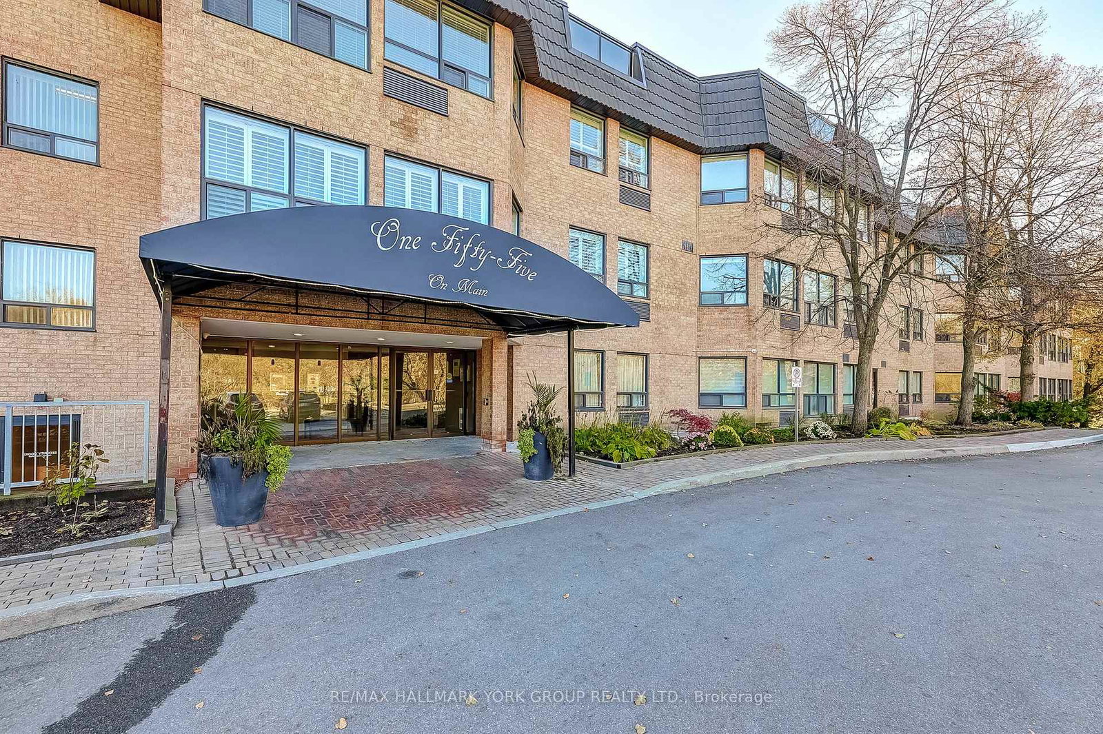 155-main-street-newmarket-ontario-n12743602