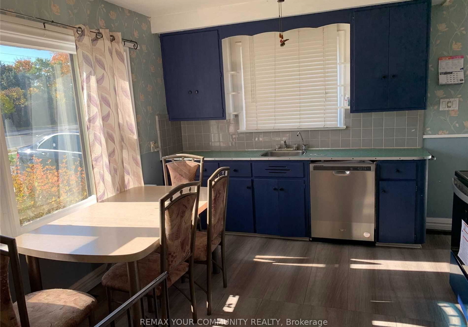 973-davis-drive-newmarket-ontario-n12745142