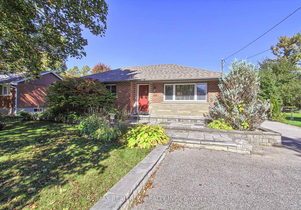 52-farr-avenue-east-gwillimbury-ontario-n12746054