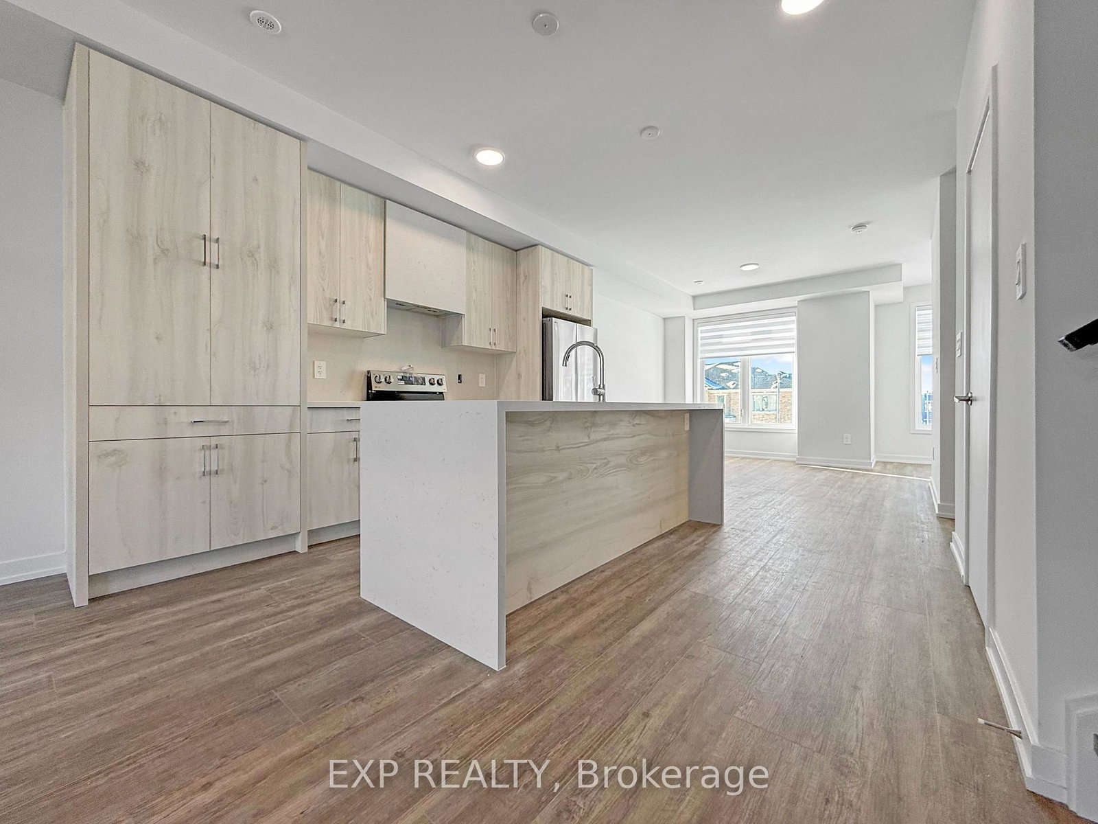 15-victor-metcalf-lane-richmond-hill-ontario-n12747488