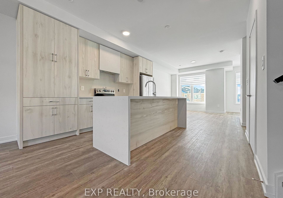 15-victor-metcalf-lane-richmond-hill-ontario-n12747488