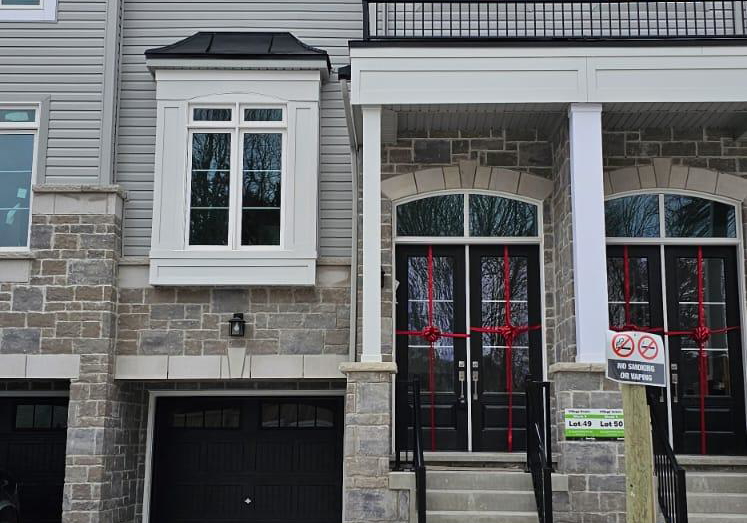 27-lyall-stokes-circle-east-gwillimbury-ontario-n12747928