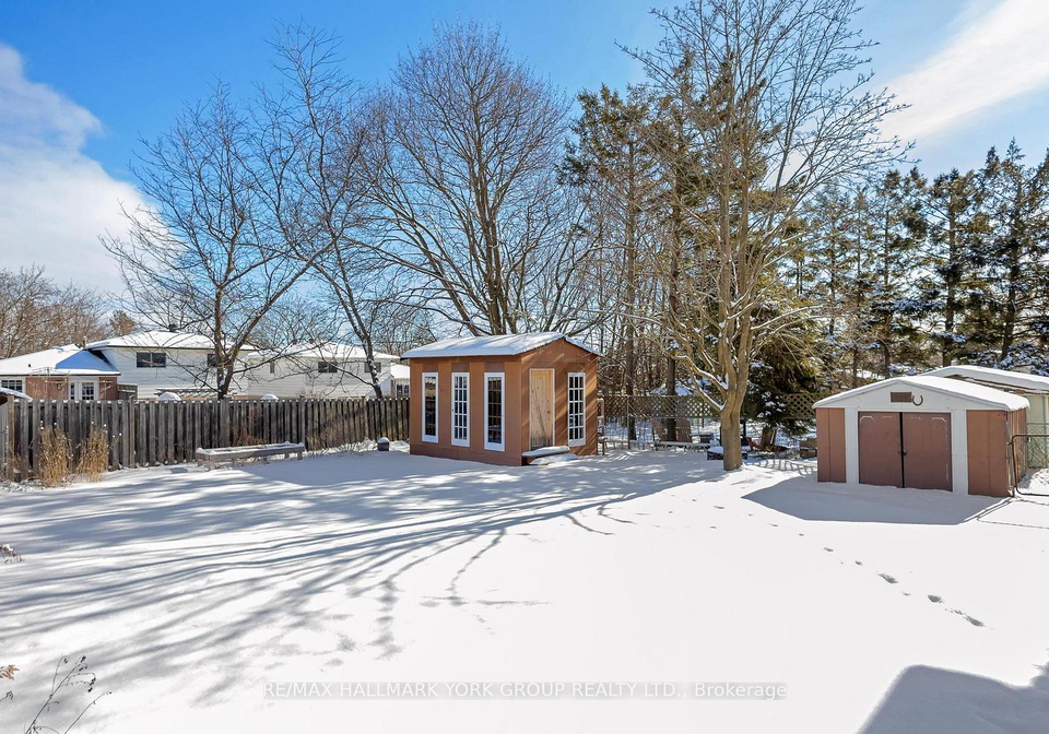15-banff-drive-aurora-ontario-n12748576