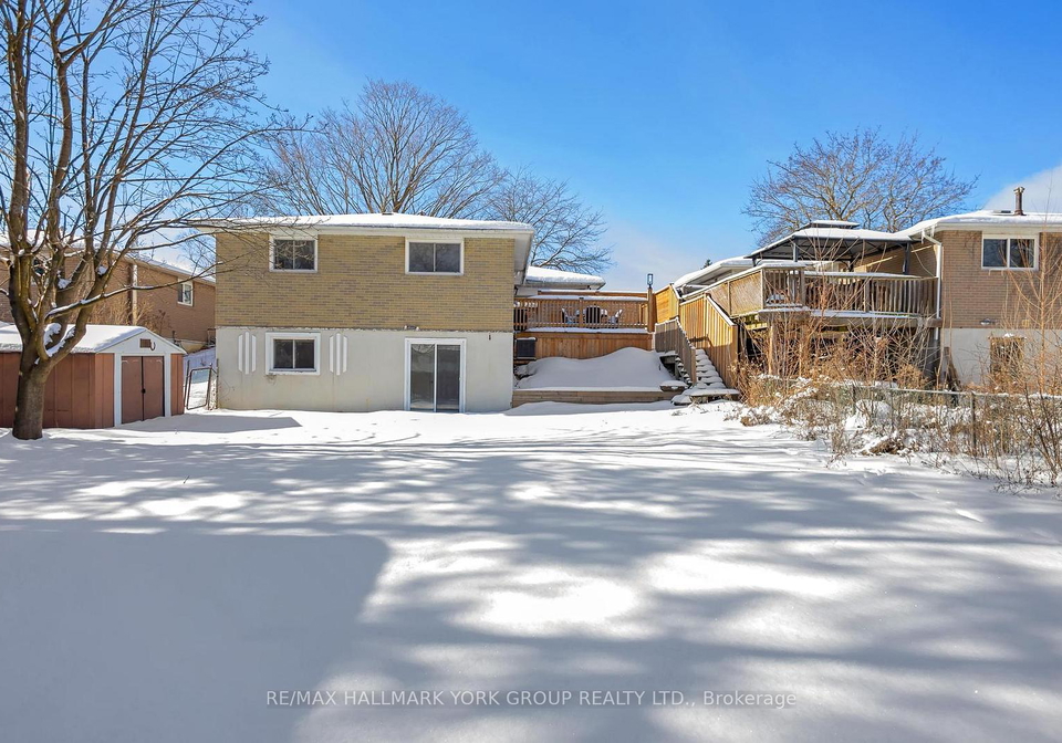15-banff-drive-aurora-ontario-n12748576