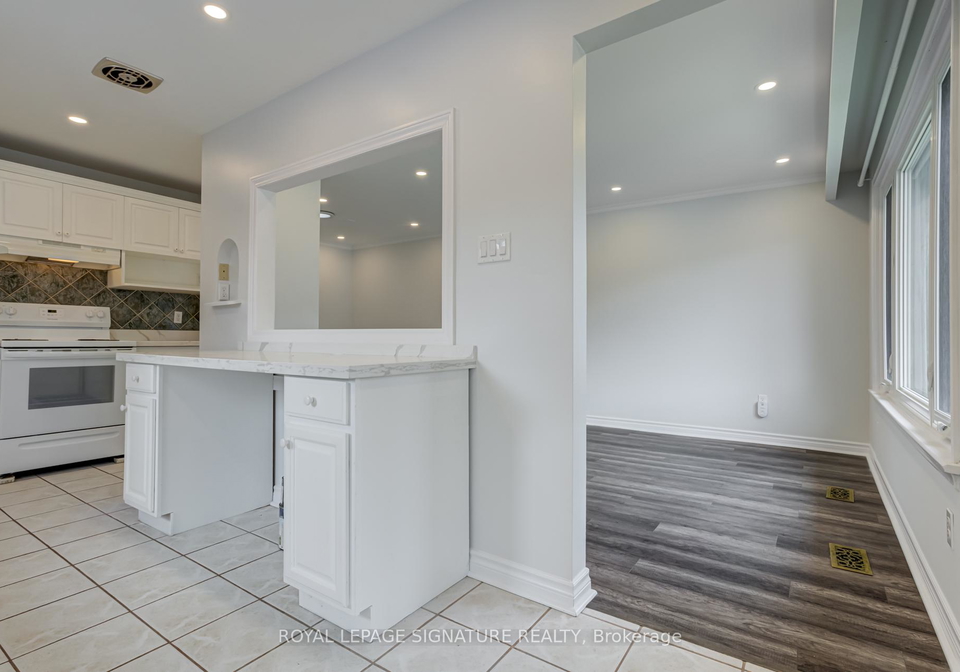 144-willow-lane-newmarket-ontario-n12748766