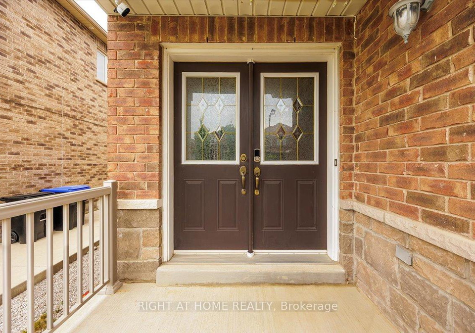 166-gardiner-drive-bradford-west-gwillimbury-ontario-n12750518