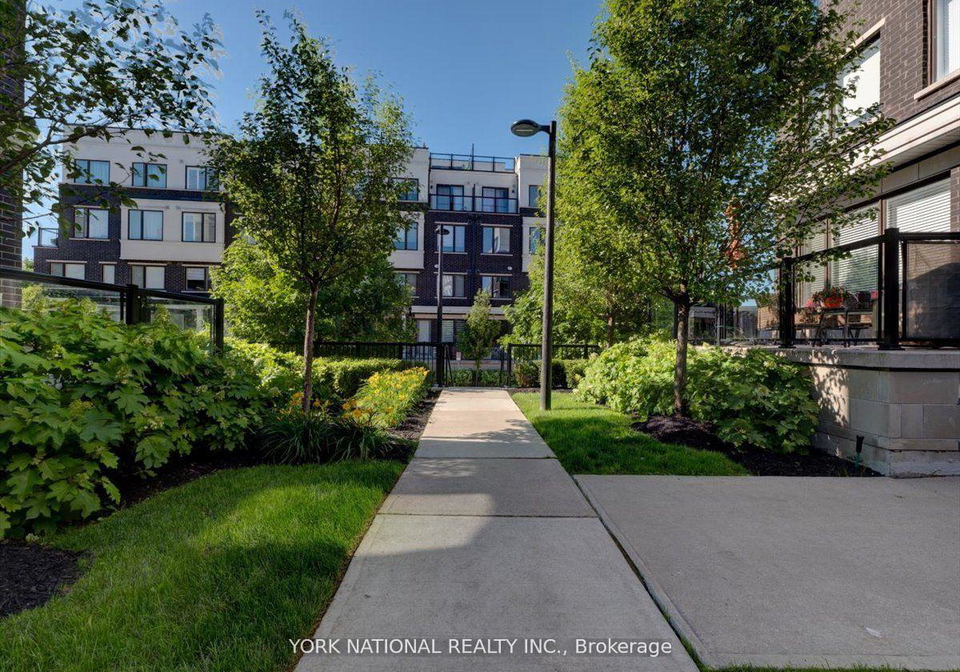 300-alex-gardner-circle-aurora-ontario-n12750574