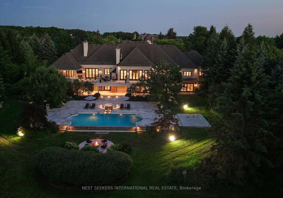 16-eversley-hall-king-ontario-n12751002