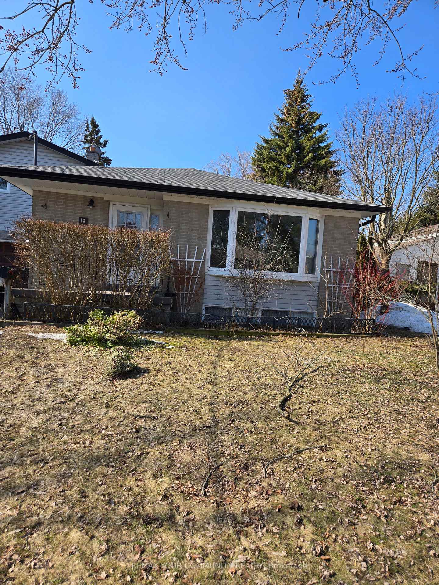 18-collins-crescent-aurora-ontario-n12752306