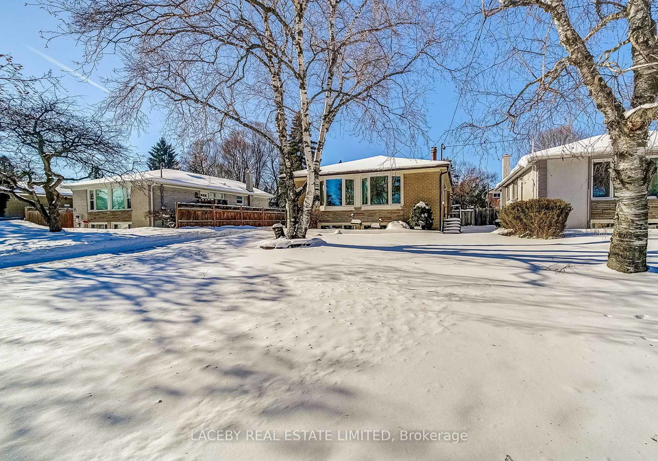 18-patrick-drive-aurora-ontario-n12753010