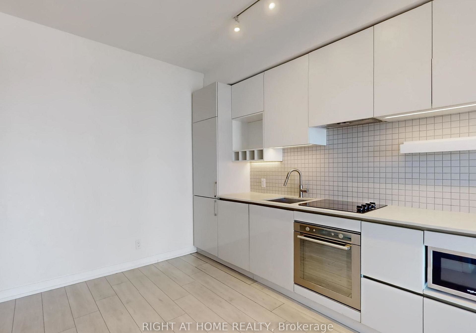 950-portage-parkway-vaughan-ontario-n12755388