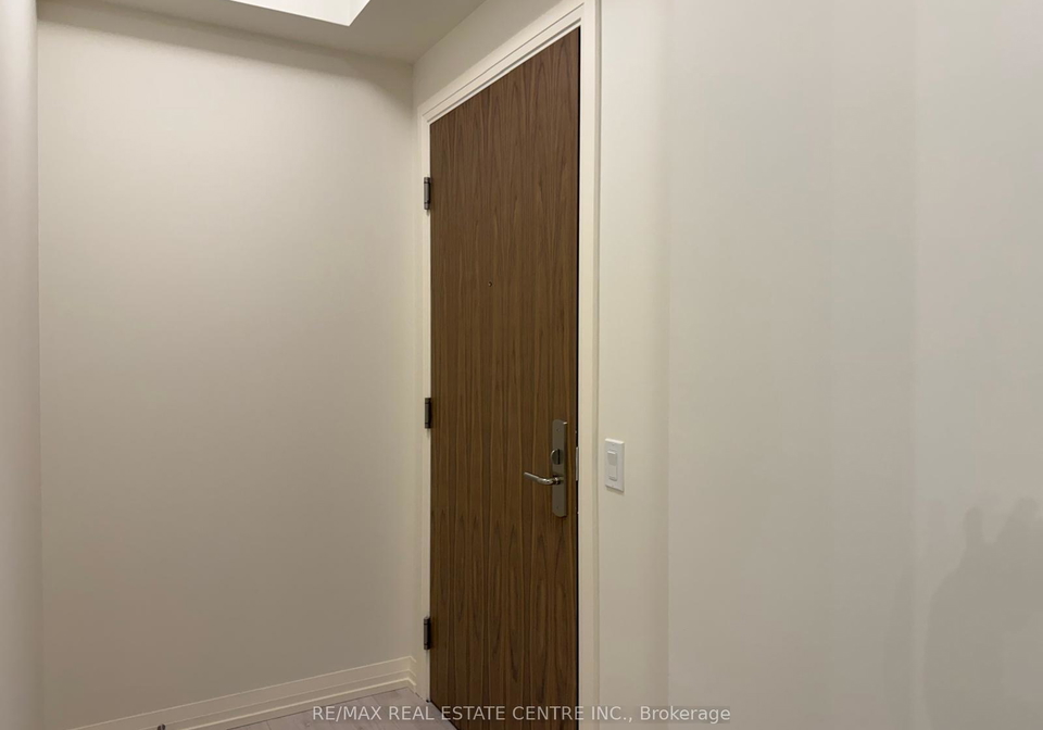 27-korda-gate-vaughan-ontario-n12756306