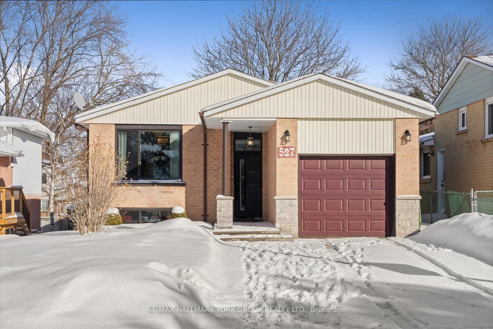 527-cody-crescent-newmarket-ontario-n12757364