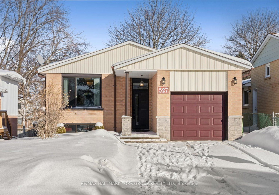 527-cody-crescent-newmarket-ontario-n12757364
