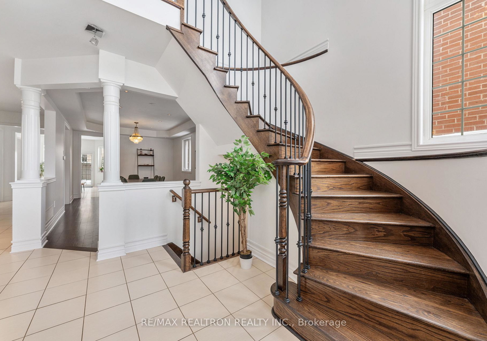 34-nature-way-crescent-newmarket-ontario-n12758124
