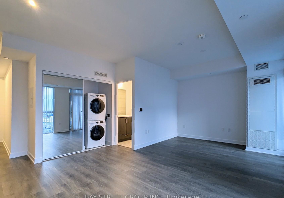 60-honeycrisp-crescent-vaughan-ontario-n12759140