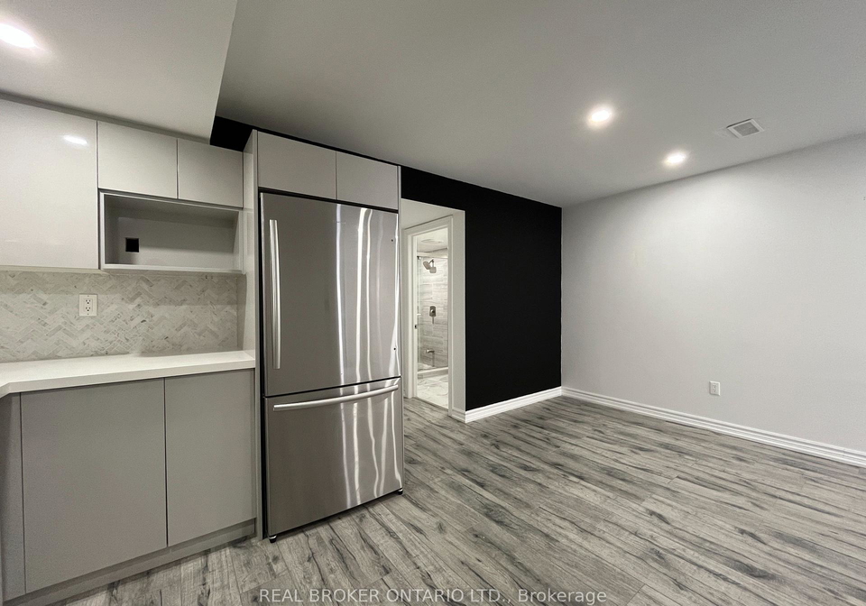 7-robert-green-crescent-vaughan-ontario-n12762308