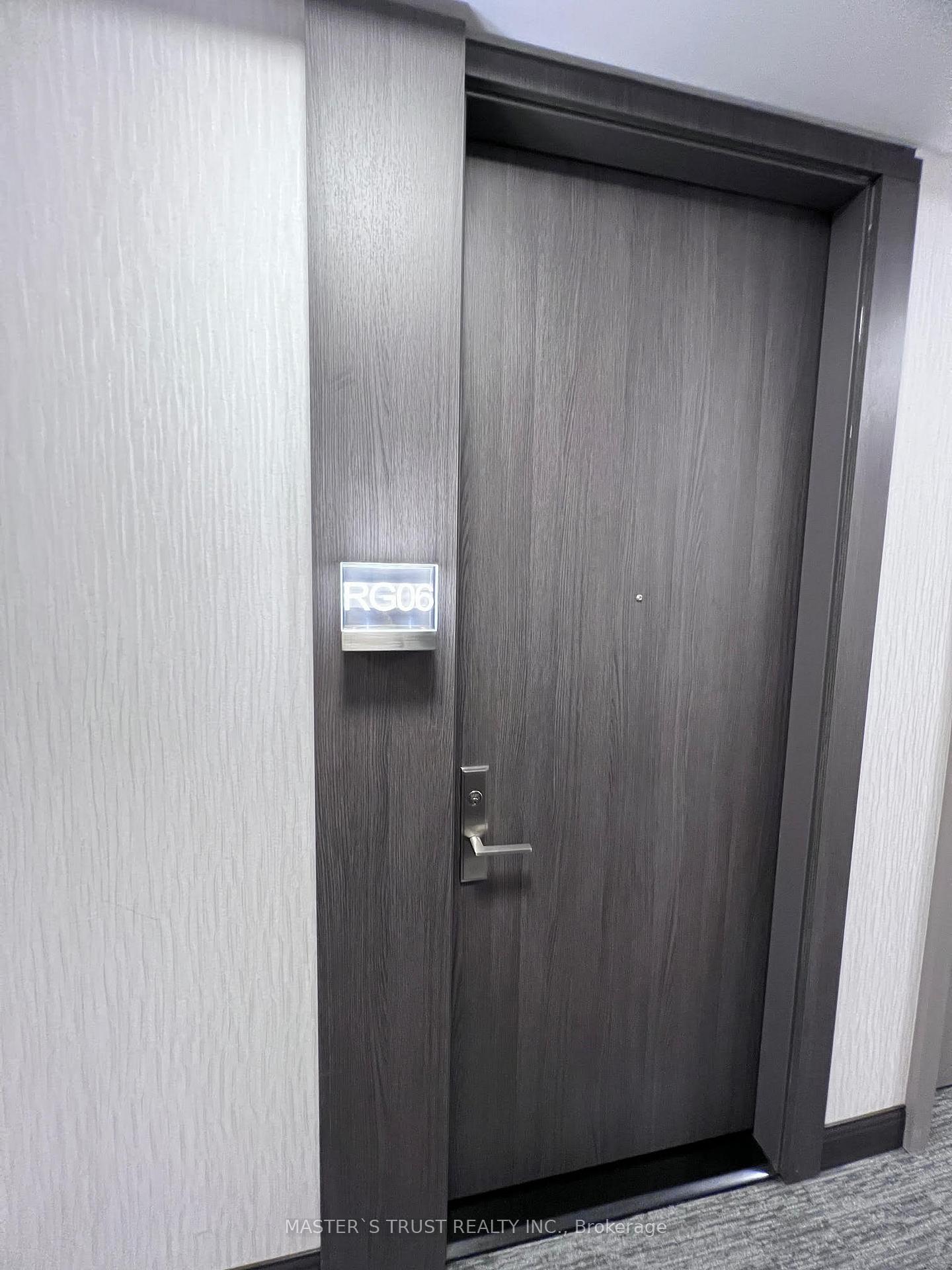 25-water-walk-drive-markham-ontario-n12762716