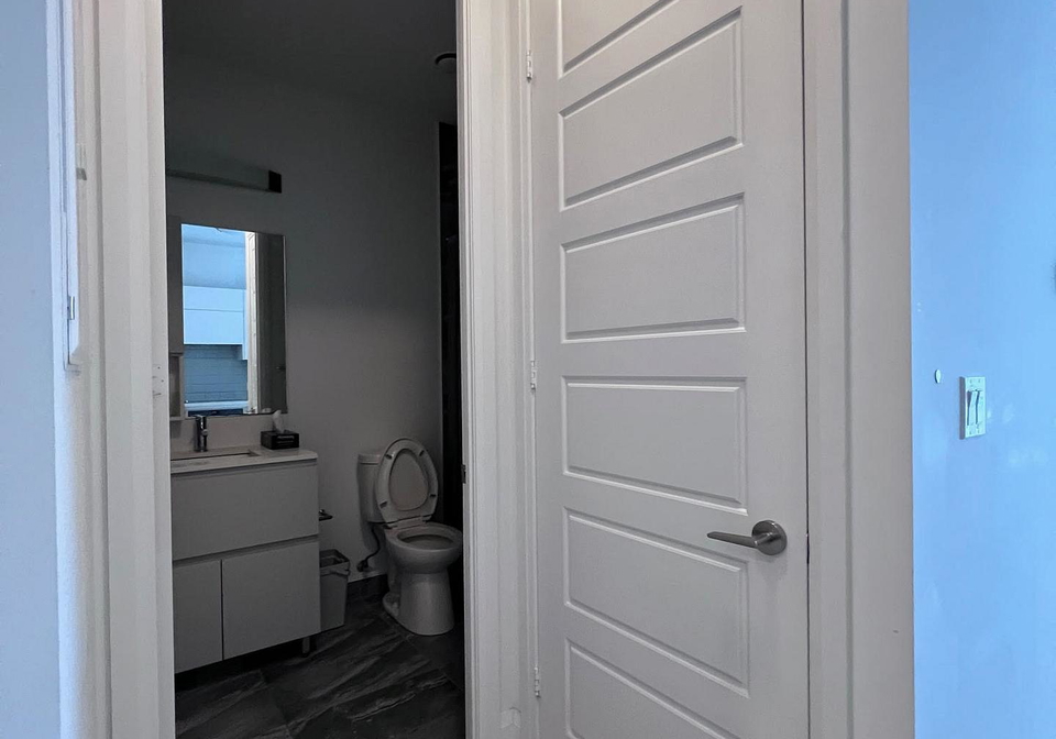 25-water-walk-drive-markham-ontario-n12762716