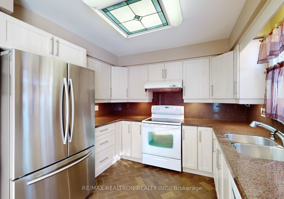 25-roman-road-markham-ontario-n12763334
