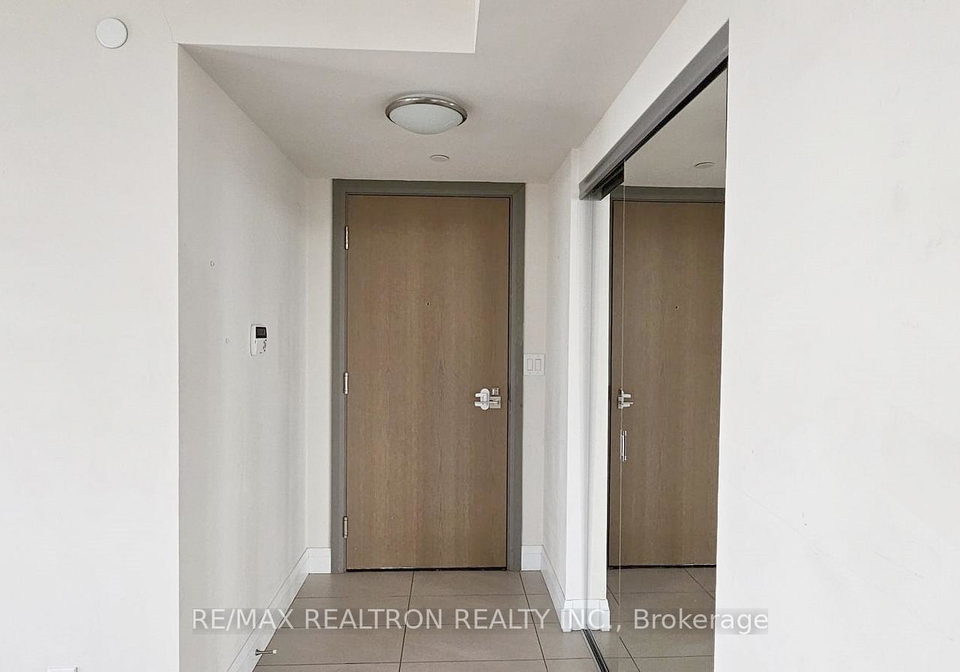 18-uptown-drive-markham-ontario-n12763546