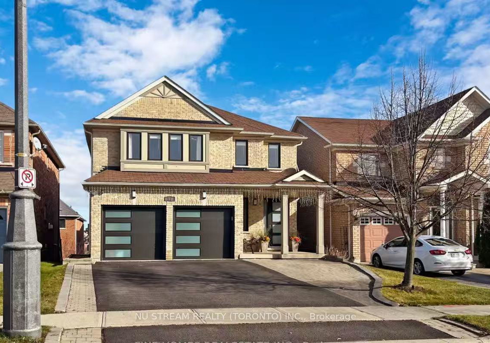 85-patti-mcculloch-way-newmarket-ontario-n12764044